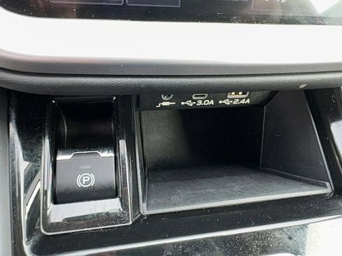 Certified 2024 Subaru Outback Limited image 20