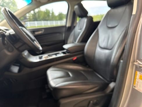 Used 2020 Ford Edge Titanium AWD/4WD image 13