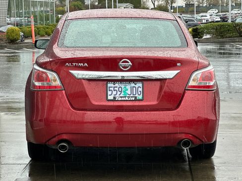 Used 2015 Nissan Altima 2.5 S w/ Power Driver Seat Package image 4