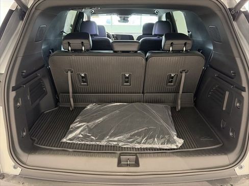 New 2026 Chevrolet Traverse LT w/ Midnight/Sport Edition image 14
