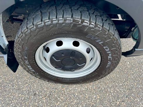 Used 2019 Ford Transit 250 148 Medium Roof image 40