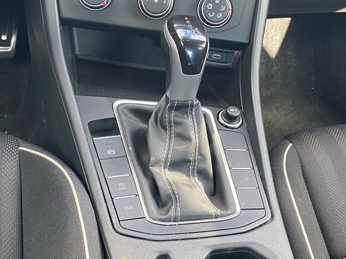 Certified 2023 Volkswagen Jetta Sport image 11