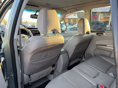 Used 2010 Subaru Forester 2.5X Limited image 12