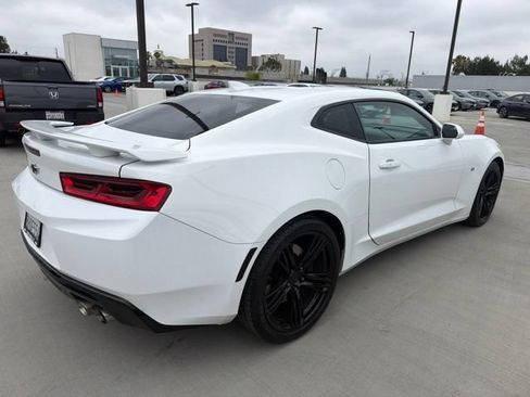 Used 2018 Chevrolet Camaro SS RWD image 2