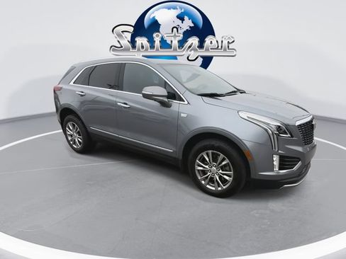 Used 2021 Cadillac XT5 Premium Luxury AWD/4WD image 2