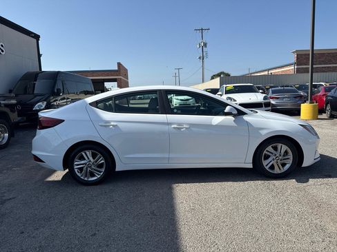 Used 2019 Hyundai Elantra SEL FWD image 5