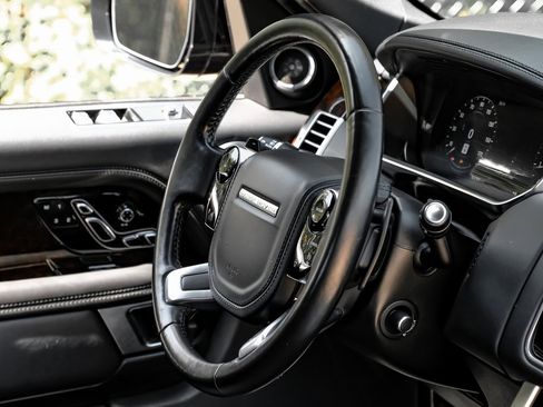 Used 2019 Land Rover Range Rover Supercharged image 26