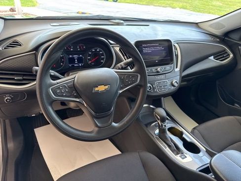Used 2024 Chevrolet Malibu LT FWD image 14