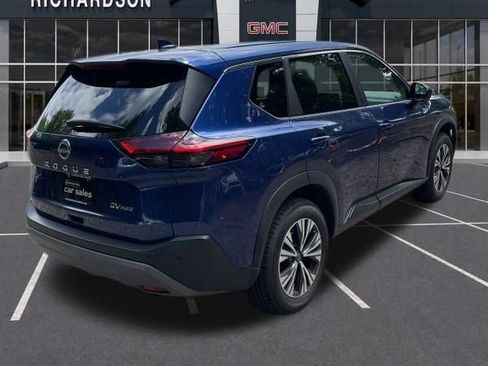 Used 2023 Nissan Rogue SV AWD/4WD image 4