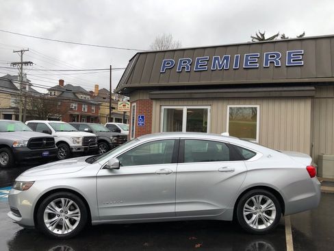 Used 2014 Chevrolet Impala LT w/ Convenience Package image 2