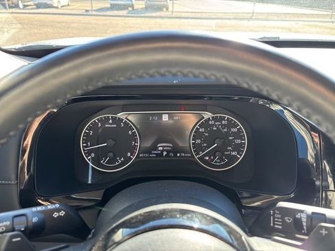 Used 2023 Nissan Pathfinder SL w/ Black Appearance Package image 15