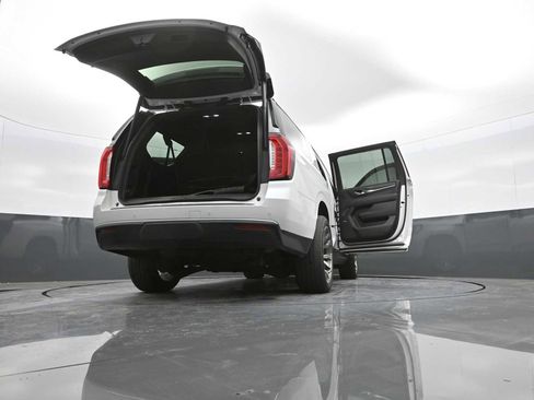 Used 2023 GMC Yukon XL Denali w/ Denali Reserve Package image 51