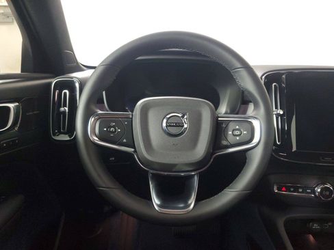 Used 2023 Volvo C40 P8 Recharge Ultimate AWD/4WD image 16