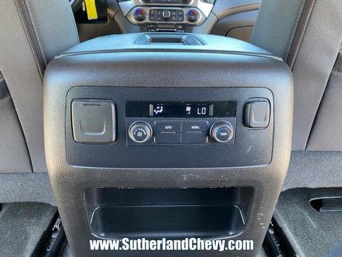 Used 2018 Chevrolet Tahoe LS AWD/4WD image 42
