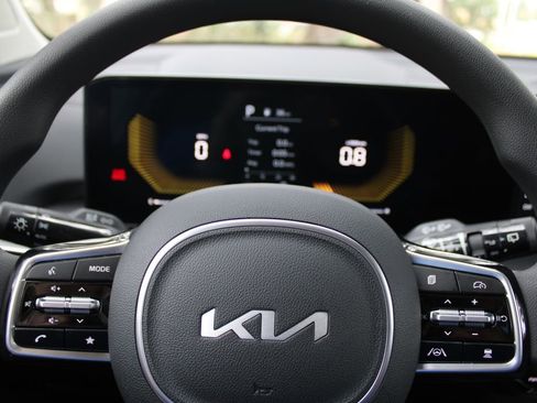 New 2026 Kia Sorento LX FWD image 26