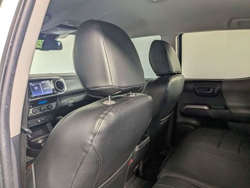Used 2023 Toyota Tacoma SR5 w/ Technology Package RWD image 35