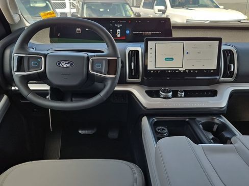New 2026 Ford Expedition Active RWD image 20