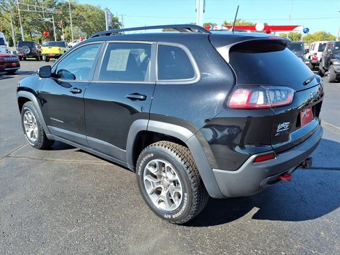 Used 2022 Jeep Cherokee Trailhawk w/ Comfort/Convenience Group image 6