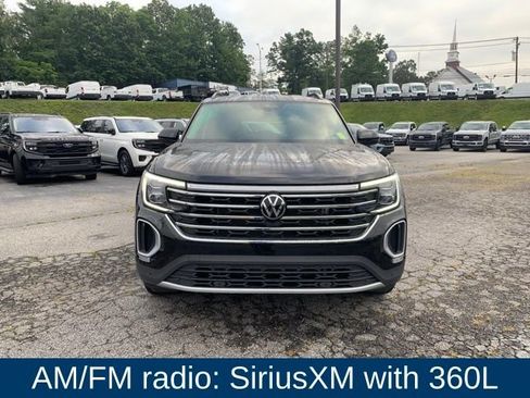 Used 2025 Volkswagen Atlas SE FWD image 3