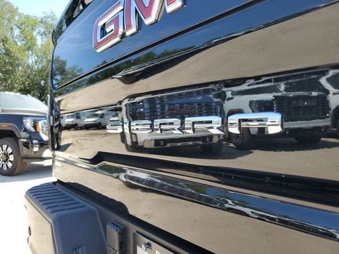 New 2026 GMC Sierra 2500 AT4 w/ AT4 Premium Plus Package AWD/4WD image 8