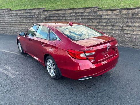 Used 2018 Honda Accord LX image 5