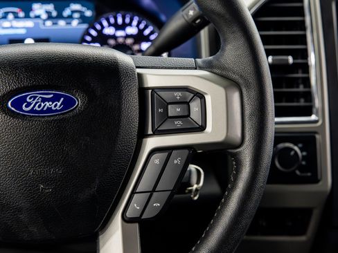 Used 2018 Ford F250 Lariat w/ Chrome Package AWD/4WD image 40