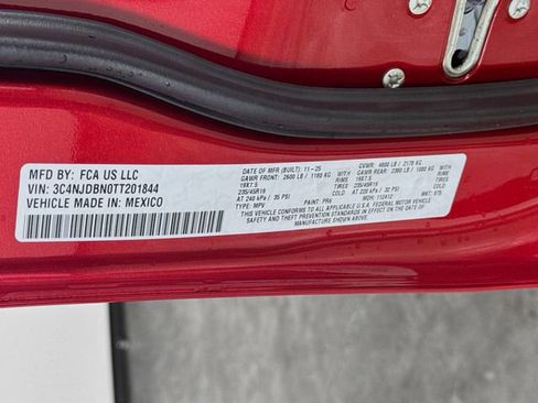 New 2026 Jeep Compass Latitude image 30