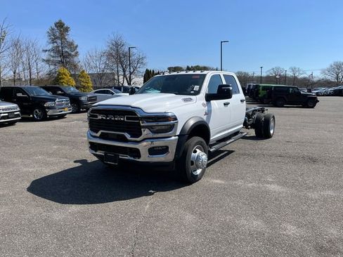 New 2026 RAM 5500 Tradesman w/ Chrome Appearance Group image 2