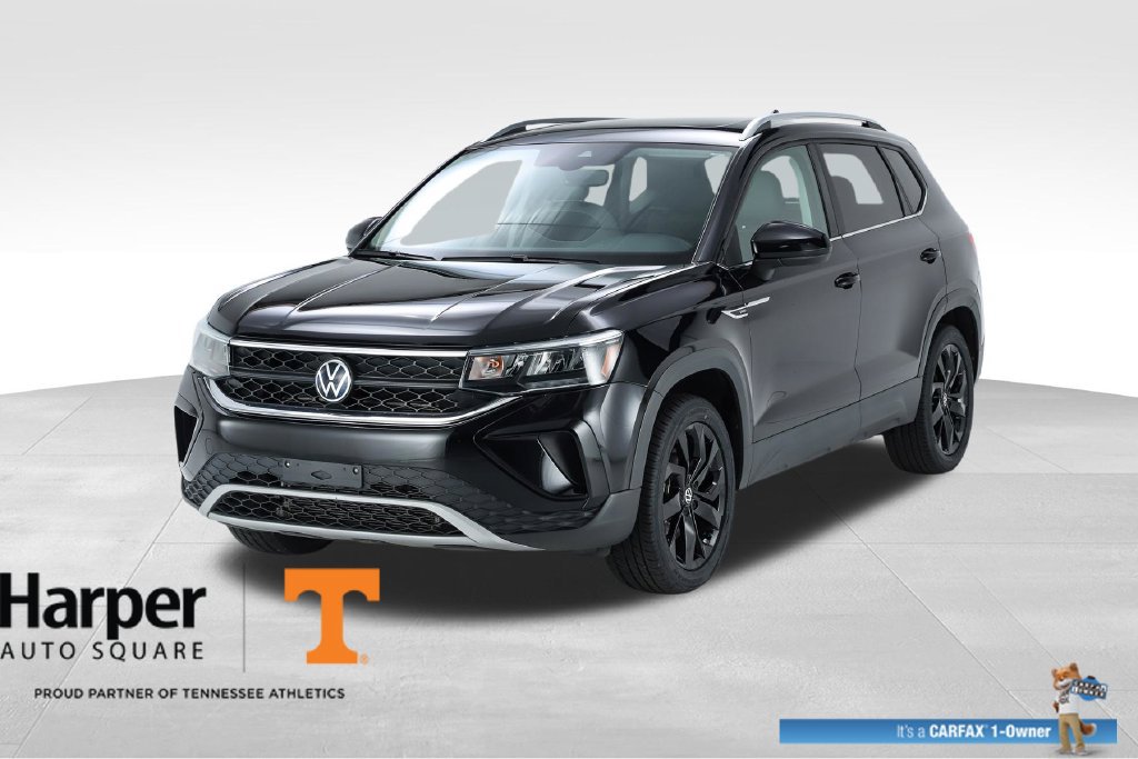 Used 2023 Volkswagen Taos SE w/ Panoramic Sunroof Package AWD/4WD image 1