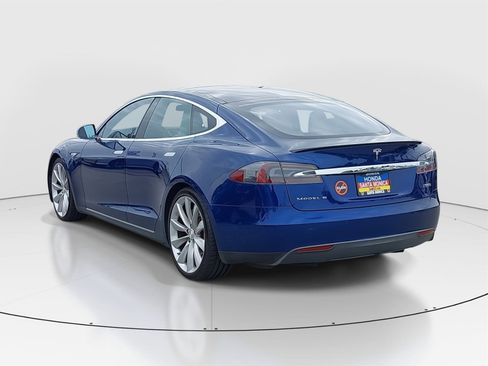 Used 2015 Tesla Model S P90D image 7