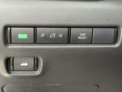 Certified 2025 Nissan Sentra S image 20