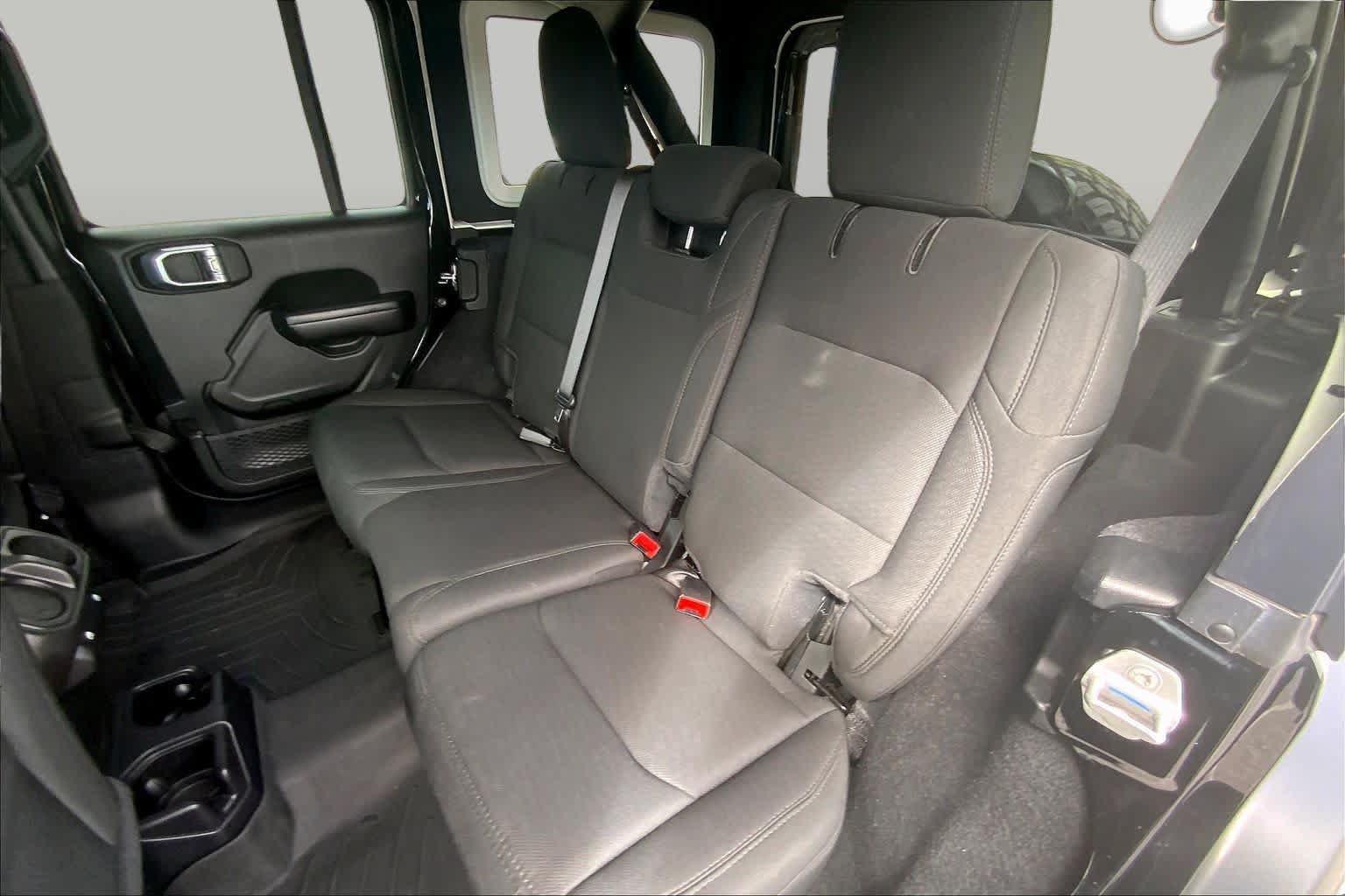 Used 2021 Jeep Wrangler Unlimited Sport AWD/4WD image 21