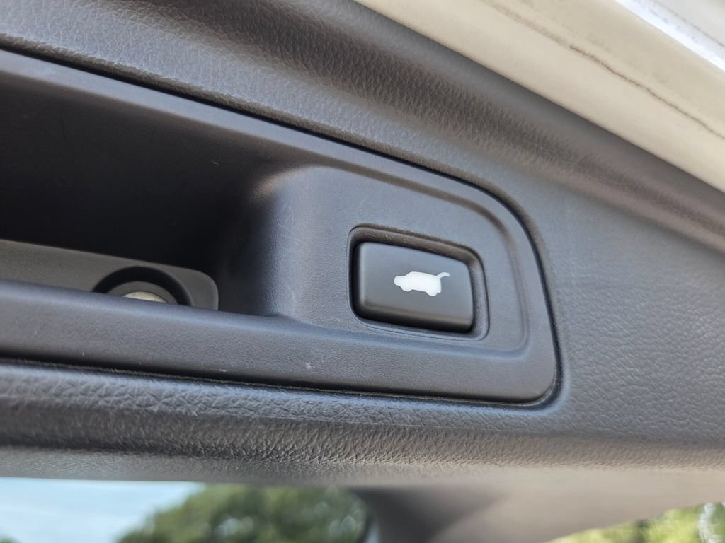Used 2021 Honda Pilot Touring image 21