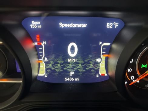 Used 2024 Jeep Wrangler Unlimited Rubicon w/ Capability Package image 9