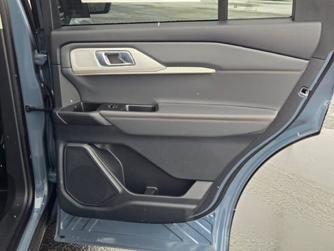 New 2026 Ford Explorer Active image 9