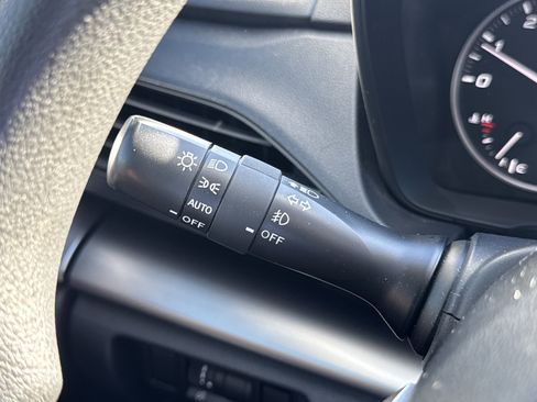 Used 2024 Subaru Impreza 2.0i Sport image 16