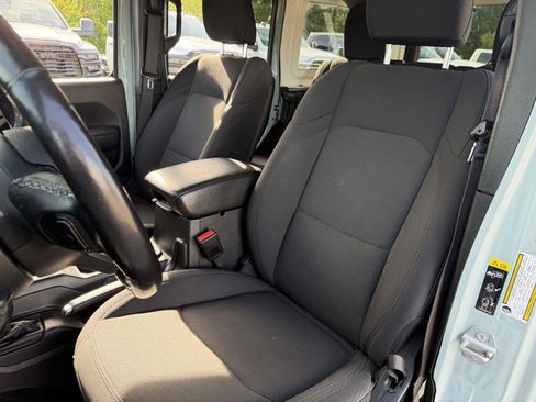 Used 2023 Jeep Wrangler Unlimited Sport AWD/4WD image 17