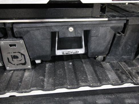 Used 2018 Chevrolet Silverado 2500 W/T w/ Snow Plow Prep Package AWD/4WD image 12