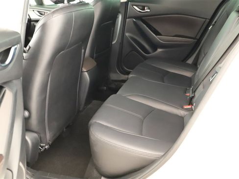 Used 2018 MAZDA MAZDA3 Touring image 26