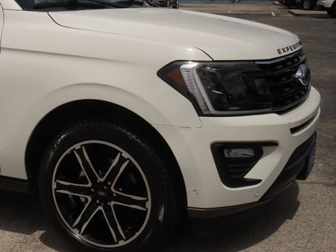 Certified 2021 Ford Expedition Limited image 5