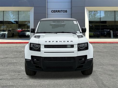 New 2025 Land Rover Defender 110 V8 image 2