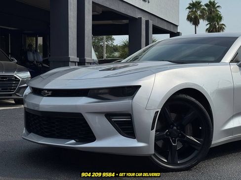 Used 2018 Chevrolet Camaro SS RWD image 2