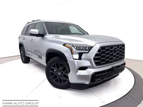 Used 2025 Toyota Sequoia Platinum w/ Tow Technology Package AWD/4WD image 1