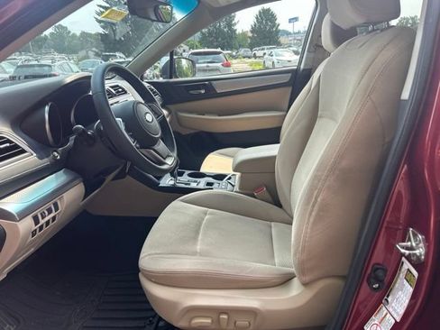 Used 2018 Subaru Outback 2.5i Premium AWD/4WD image 11