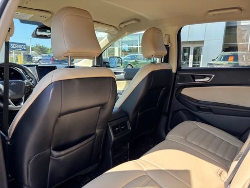 Used 2024 Ford Edge SEL w/ Convenience Package AWD/4WD image 14