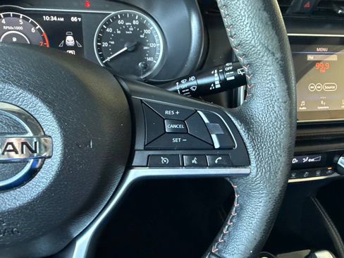 Used 2019 Nissan Kicks SR FWD image 31