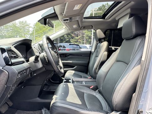 Used 2023 Honda Odyssey Touring image 16