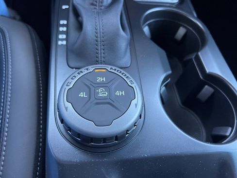 New 2025 Ford Bronco Outer Banks image 18