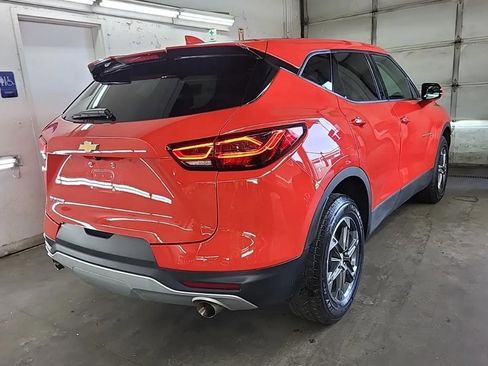 Used 2025 Chevrolet Blazer LT image 2