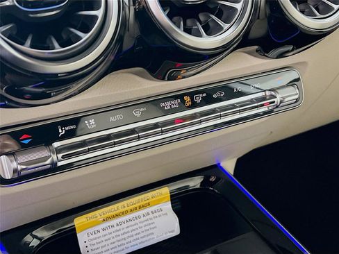 New 2026 Mercedes-Benz GLB 250 4MATIC image 14